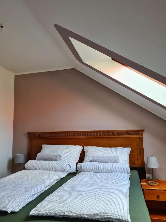 ミシュコルツ Palantir Panzio Bed & Breakfast エクステリア 写真